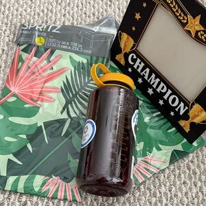 2 Tropical Leaf Table Cover drink bottle and Champion Frame (all new) bundle